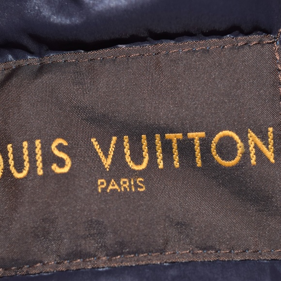 LOUIS VUITTON SUPREME PARKA - Picture 6 of 6